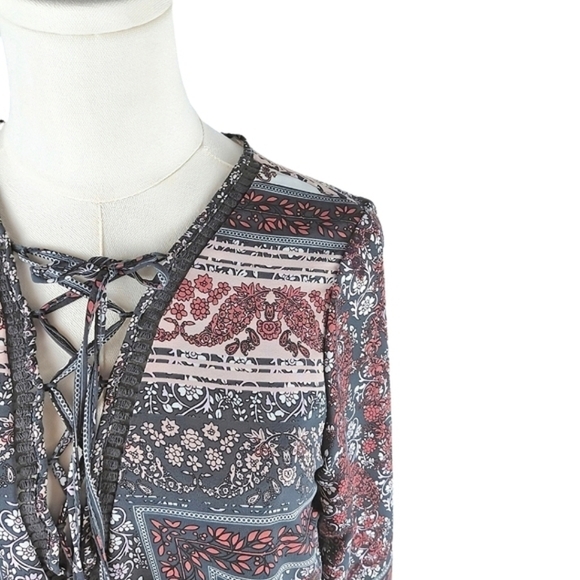 Altar’d State Multicolor Bohemian Lace-Up Mini Dress Long Sleeves S Bell Sleeves - Picture 5 of 10